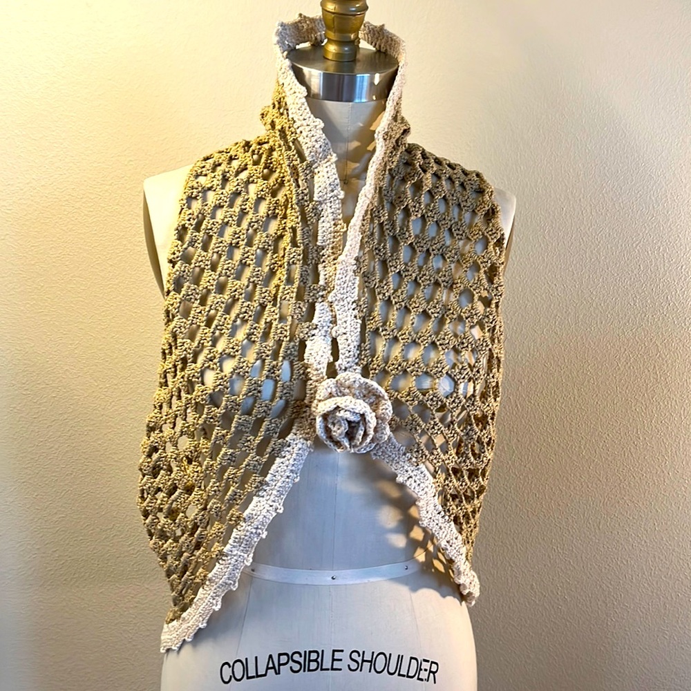 Beige sleeveless crochet shrug